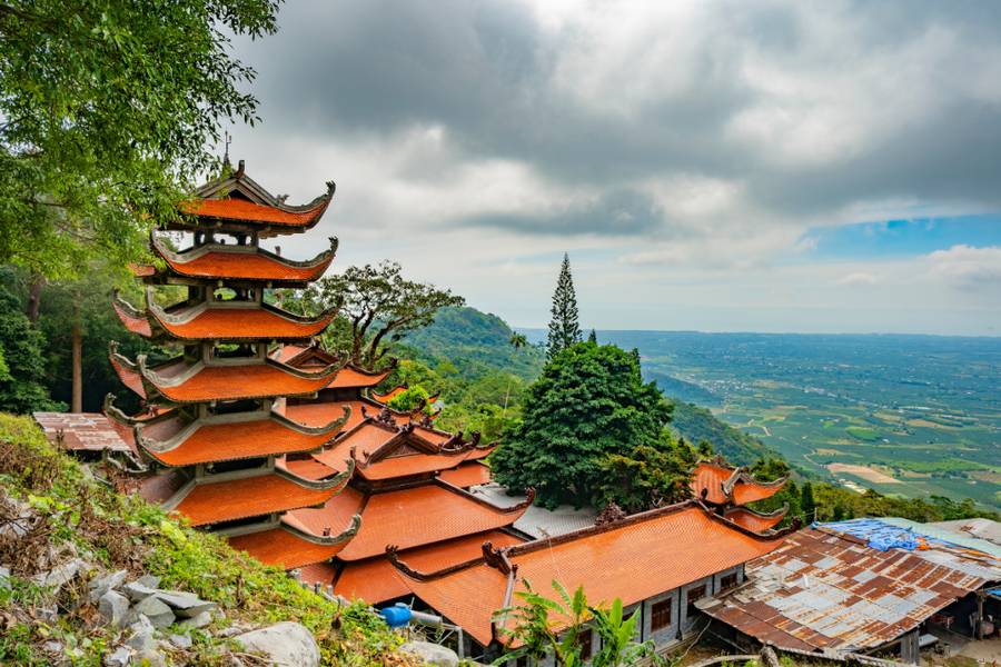Tìm về chốn bình yên bên Núi Tà Cú | 30/4 đi du lịch ở đâu miền Trung