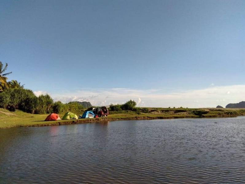 Pantai Kebo Trenggalek