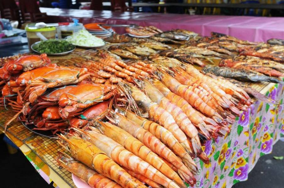 Thưởng thức các loại hải sản tươi ngon khi du lịch Phan Rang