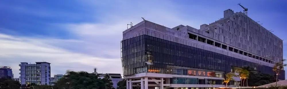 Landmark Terkenal & Tempat Wisata Dekat Rawamangun