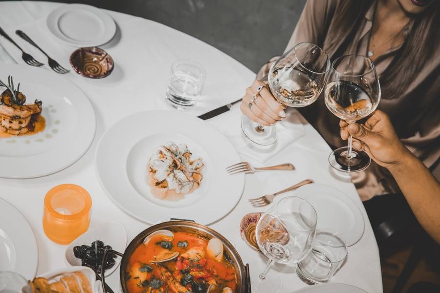 Tips to book your dinner in Michelin-star restaurants