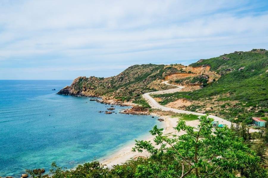 Vịnh Cam Ranh chinh phục du khách bằng vẻ đẹp lãng mạn trời ban