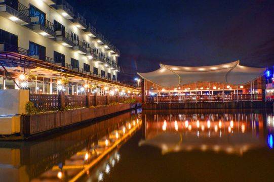 Grand Kartika Hotel