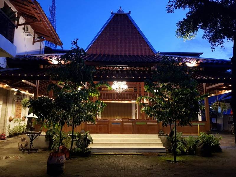 BeGe Homestay - Hotel Dekat Pantai Butuh