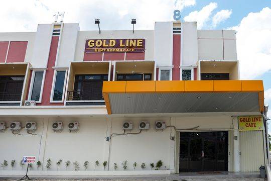 Gold Line Residence
