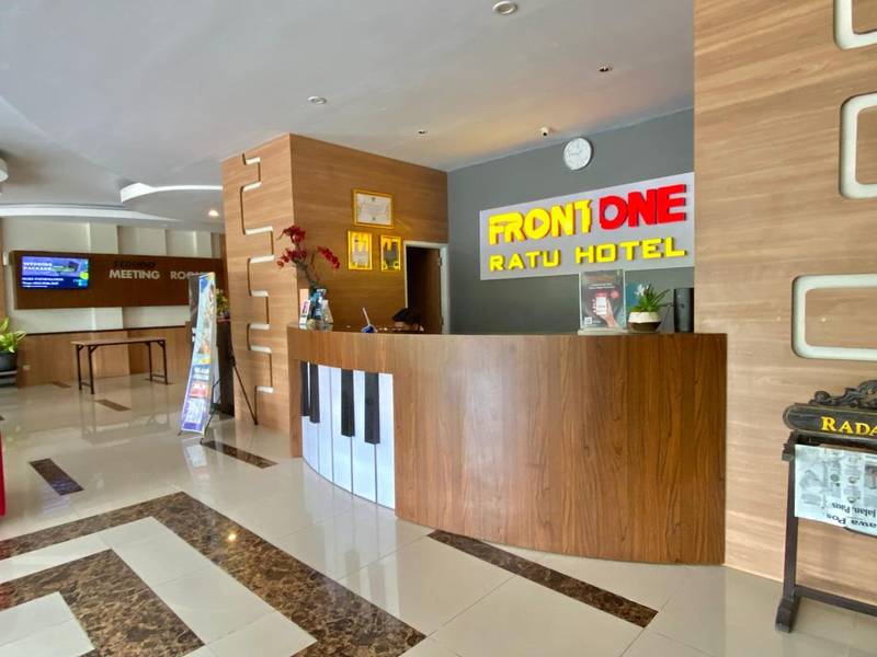 Front One Hotel Nganjuk