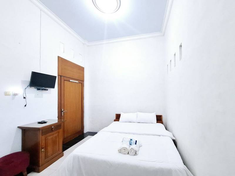 Joglo Dhepis Syariah Borobudur Magelang RedPartner