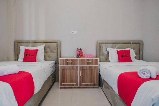 RedDoorz Syariah @ Hotel Grand Mentari
