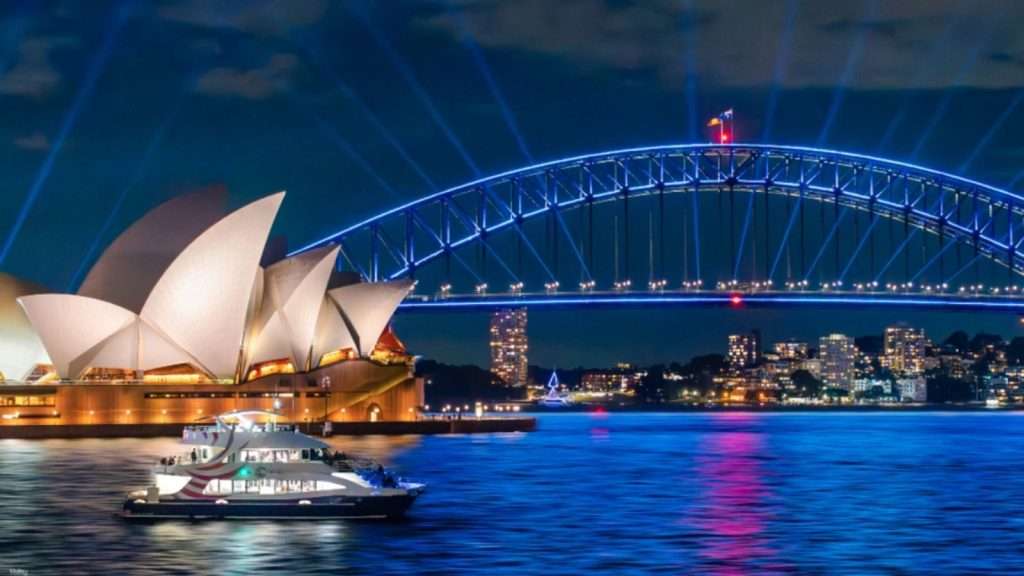Best Vivid cruises to see the 2025 lights