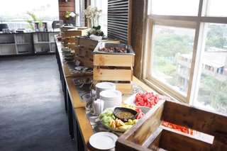 10 Tempat Makan di Kemang yang Instagramable, Mas Bellboy