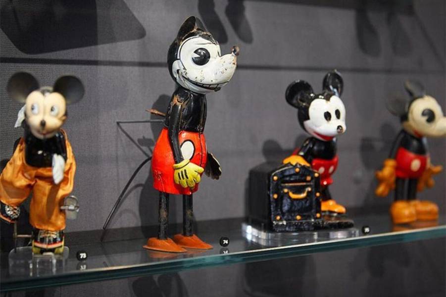 The Walt Disney Family Museum là địa điểm du lịch Mỹ tái hiện hành trình sáng tạo và cuộc đời của Walt Disney