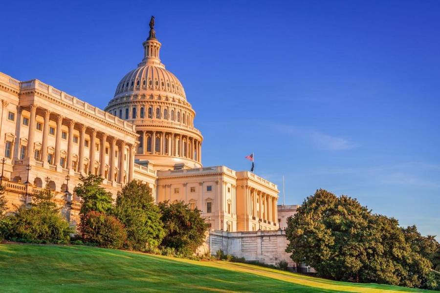 Điện Capitol là địa điểm du lịch Mỹ tọa lạc trên Đồi Capitol