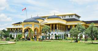 Meriam Puntung: Legenda, Sejarah, dan Pesona Wisata di Istana Maimun, Xperience Team