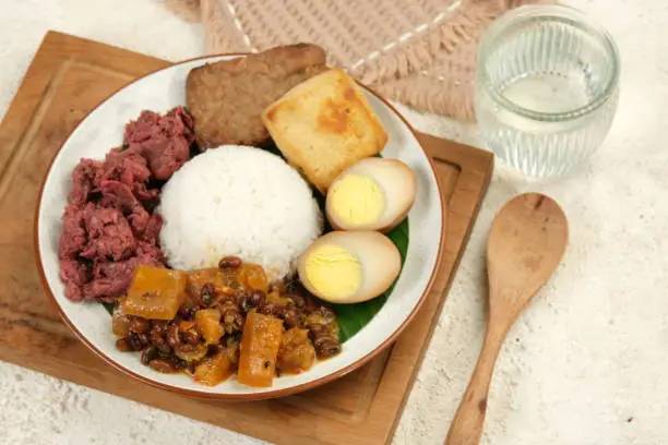 Gudeg Bu Hj Amad - Kuliner khas kaliurang