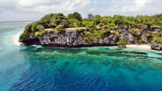 Pulau Hoga: Daya Tarik dan Info Menarik Lainnya!, Mas Bellboy