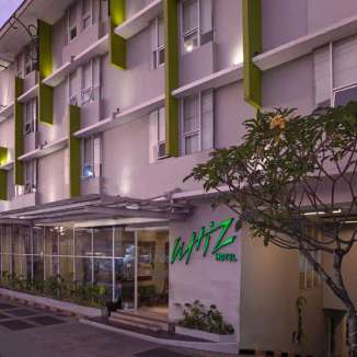 Whiz Hotel Malioboro Yogyakarta - Building