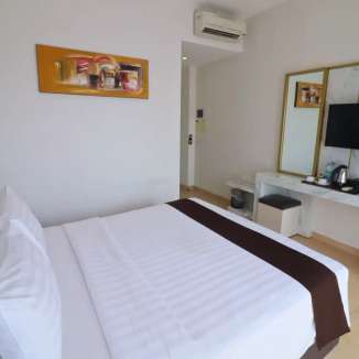 Grand Malioboro Yogyakarta Hotel - Bedroom