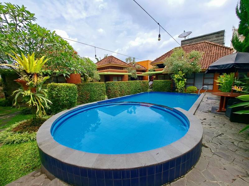 Rumput Hotel Resort & Resto
