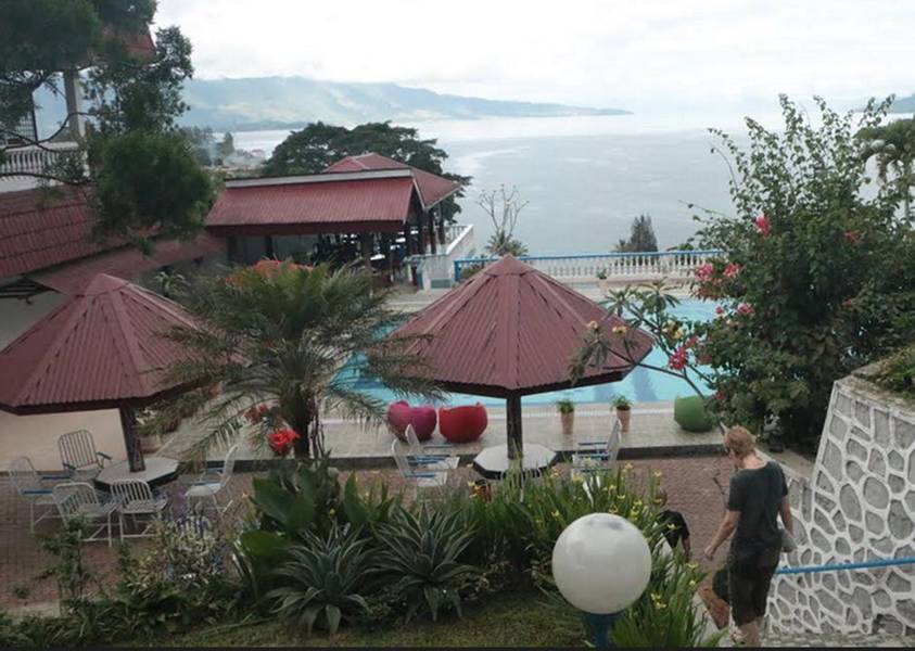 Parapat View Hotel