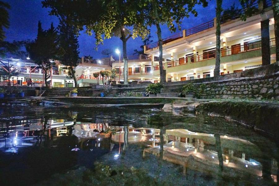 Pandu Lakeside Hotel Parapat
