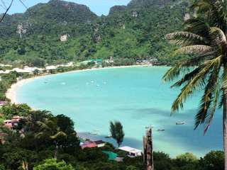 10 Rekomendasi Hotel di Phi Phi Island, Mas Bellboy