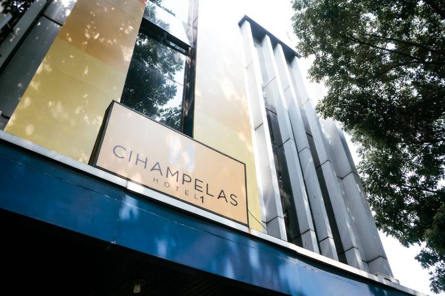 Cihampelas Hotel 1
