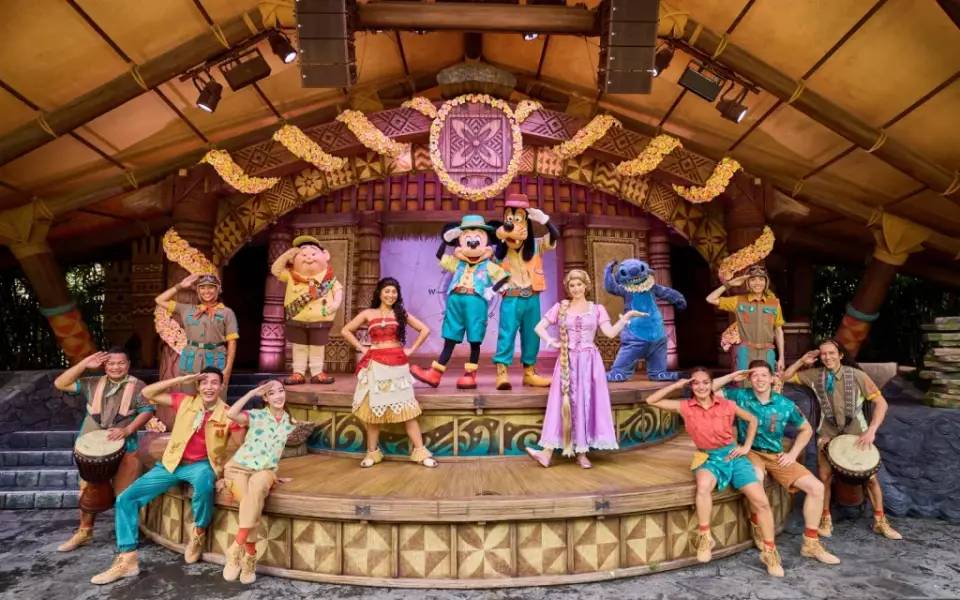 โซนในสวนสนุกฮ่องกงดิสนีย์แลนด์ (Hong Kong Disneyland)