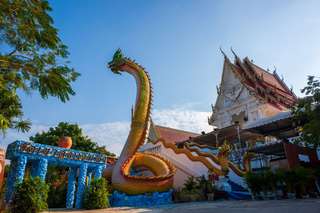 วัดเขาสูงแจ่มฟ้า แห่งมหัศจรรย์ที่คุณไม่ควรพลาด, Nanthaphob N