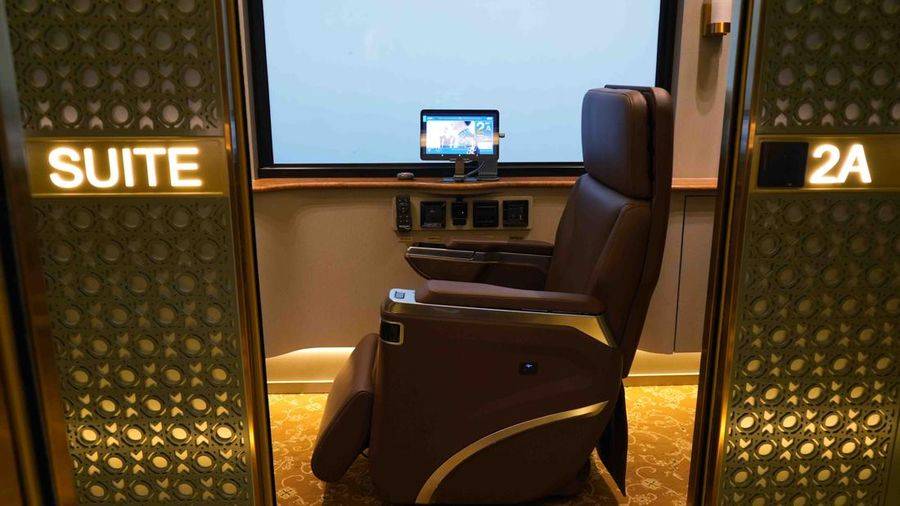 Tips Naik Kereta Suite Class Argo Bromo Anggrek