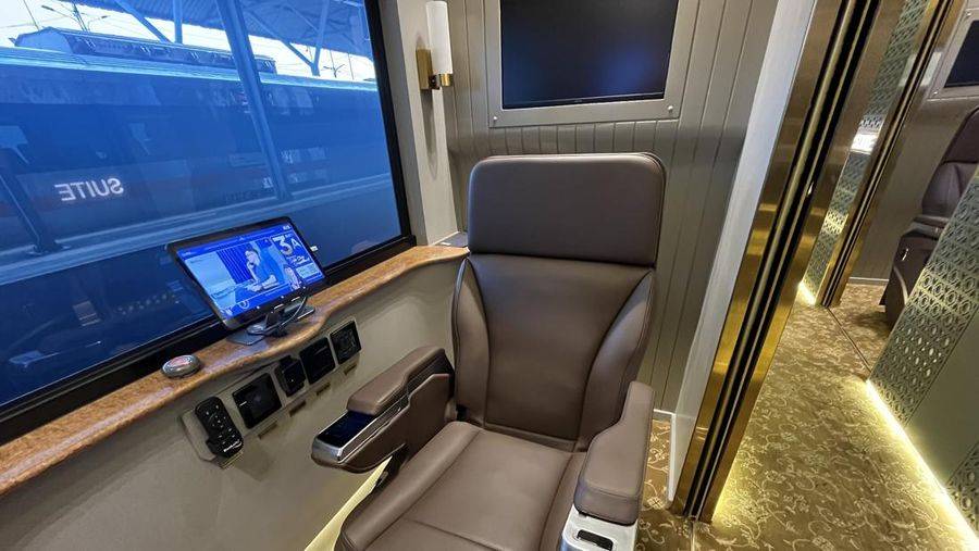 Fasilitas Suite Class Argo Bromo Anggrek
