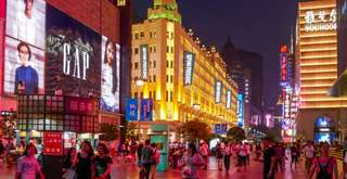 7 Must-Visit Luxury Shopping Spots in Shanghai, Traveloka MY