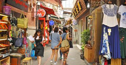 Top Souvenirs to Buy in Shanghai, Traveloka MY