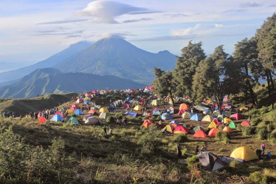 Rekomendasi Tempat Wisata Dekat Terminal Mendolo 