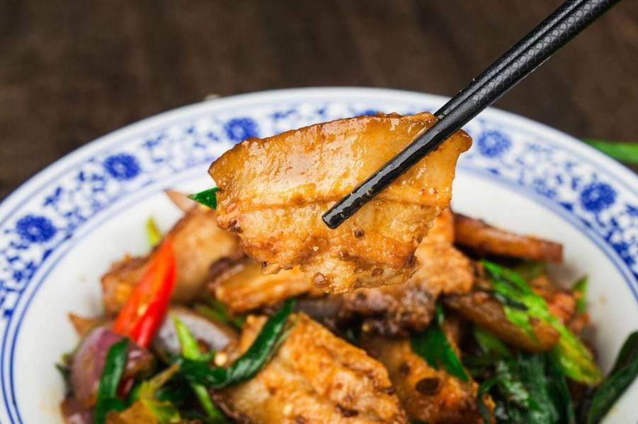 Thịt heo xào hai lần là món ăn kinh điển của ẩm thực Tứ Xuyên