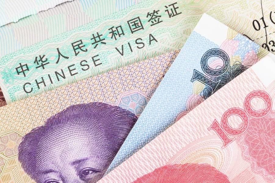 Tiền mặt là một trong các cách thanh toán khi du lịch Trung Quốc
