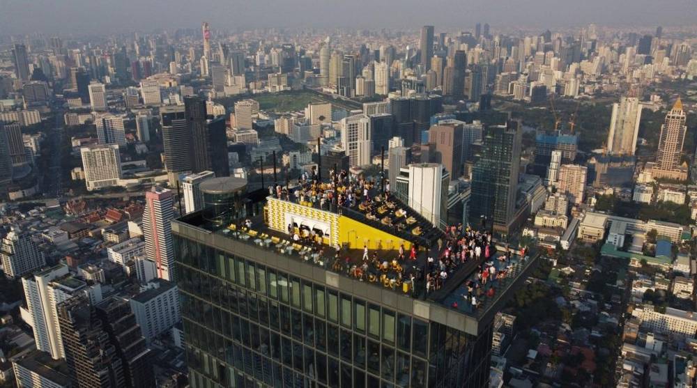 Rooftop Bar tại Mahanakhon Skywalk - không gian thư giãn tuyệt vời 