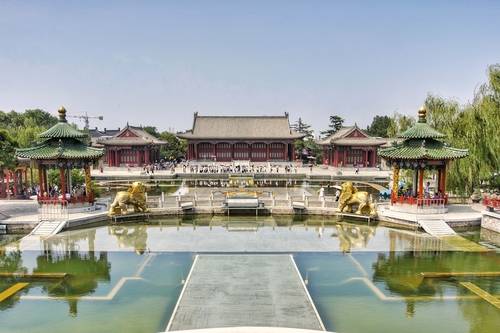 พระราชวังหัวชิง (Huaqing Palace)