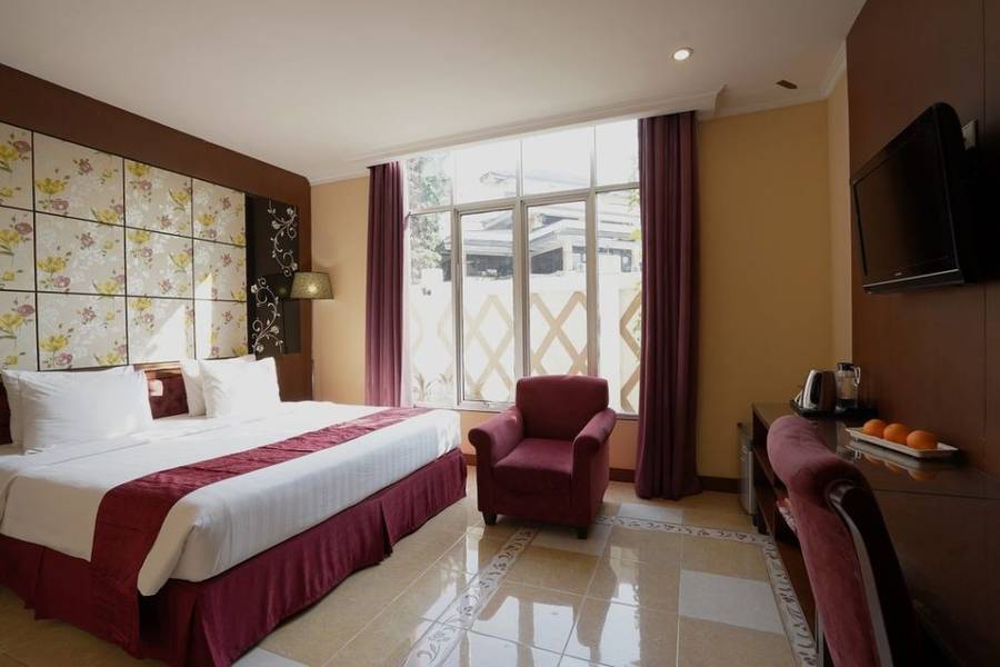 IPB Convention Hotel Botani Square
