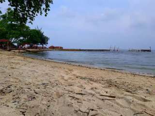 Pesona Pantai Koneng Dumai dan Rekomendasi Hotel Sekitarnya, Mas Bellboy