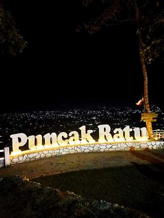 Puncak Ratu Pamekasan, Tempat Wisata Penuh Pesona dan Rekomendasi Hotel Sekitarnya, Mas Bellboy