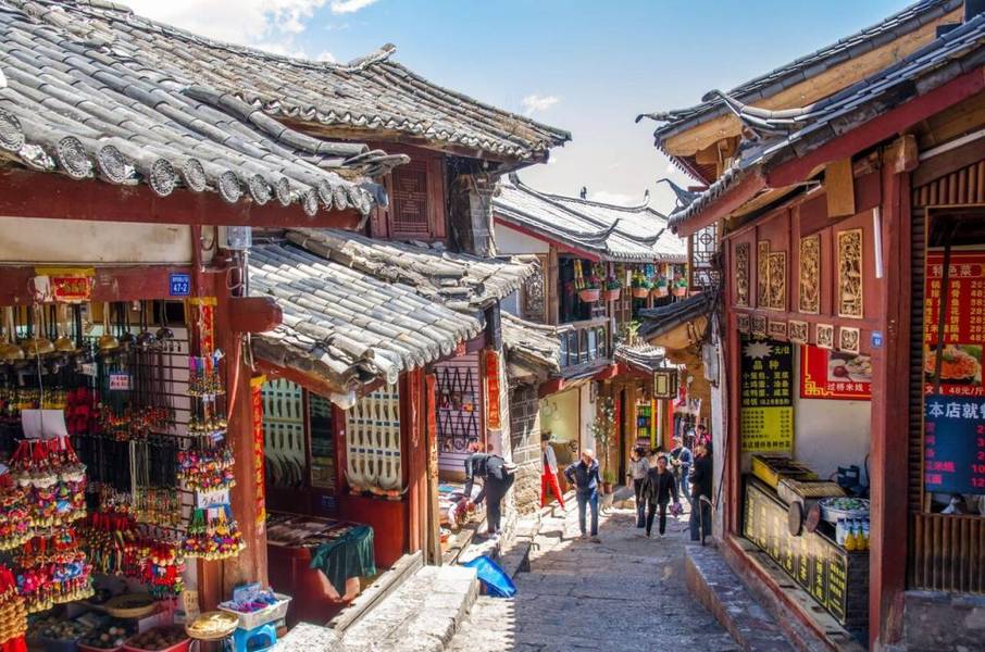 Phố cổ Thúc Hà yên bình tại Lệ Giang với những ngôi nhà mái ngói lâu đời