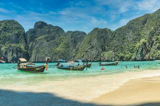How to Get to Phi Phi Island, Traveloka Team