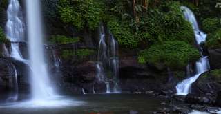 Curug Orok: Keindahan Alam yang Menyegarkan di Garut, Travel Bestie