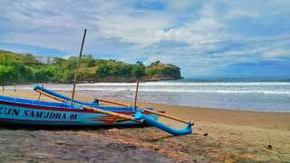 Pesona Pantai Serang dan Rekomendasi Hotel Sekitarnya, Mas Bellboy