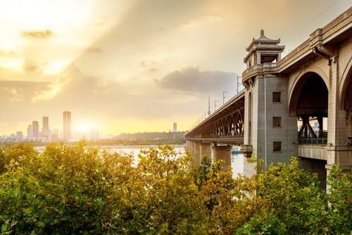 สะพานข้ามแม่น้ำแยงซีเกียง (Wuhan Yangtze River Bridge)