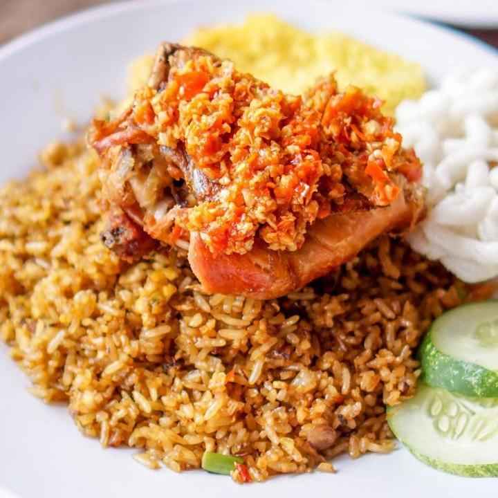 Nasi Goreng Rempah Mafia Cijerah Bandung Kulon Bandung Traveloka Eats