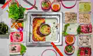 Must-Try Chengdu Hotpot Restaurants for First-Time Visitors, Traveloka MY