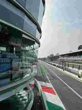 Travel to the Italian F1 GP at Monza: Where Passion and Speed Collide, Global Team