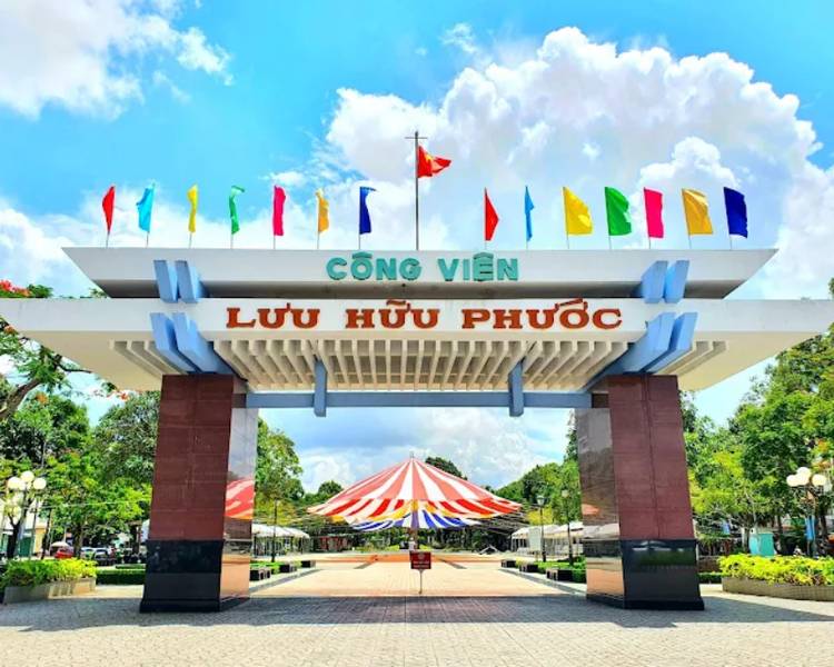 cong-vien-luu-huu-phuoc