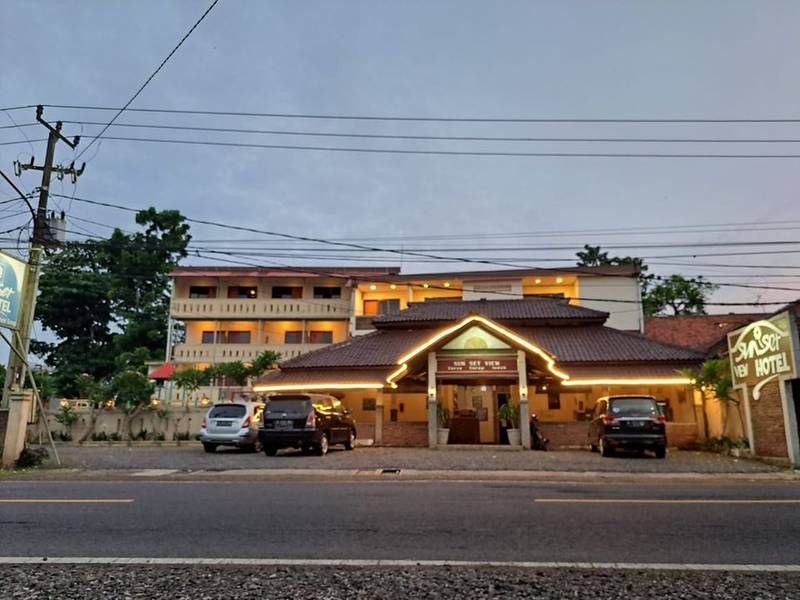 Sunset View Carita
